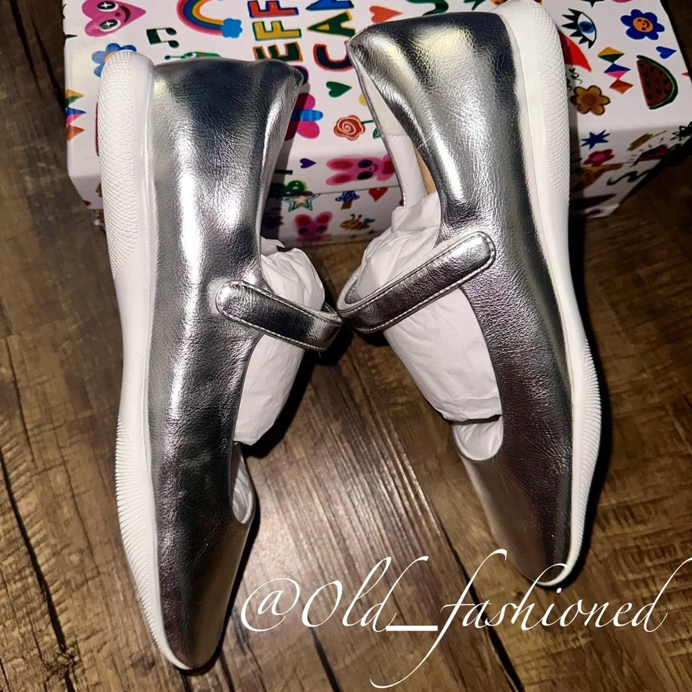 Price Firm - JEFFREY CAMPBELL Leather Mary Jane Flats